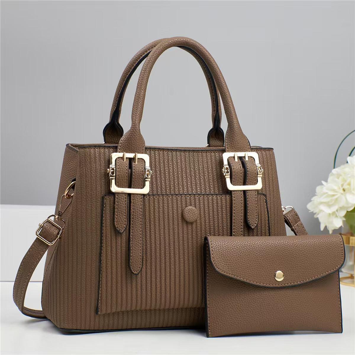 Women's Elegant Trendy Fashion Large Capacity Commuter Women's Messenger Bag
