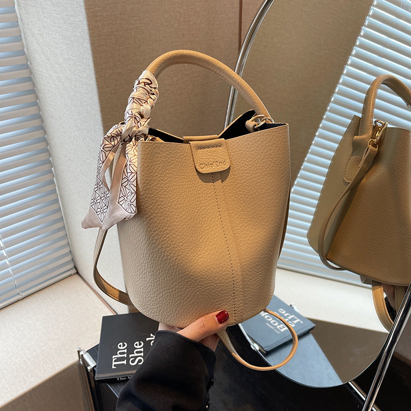 Women's Popular Elegant Portable Spring High-grade Fashionable Women's Handbag