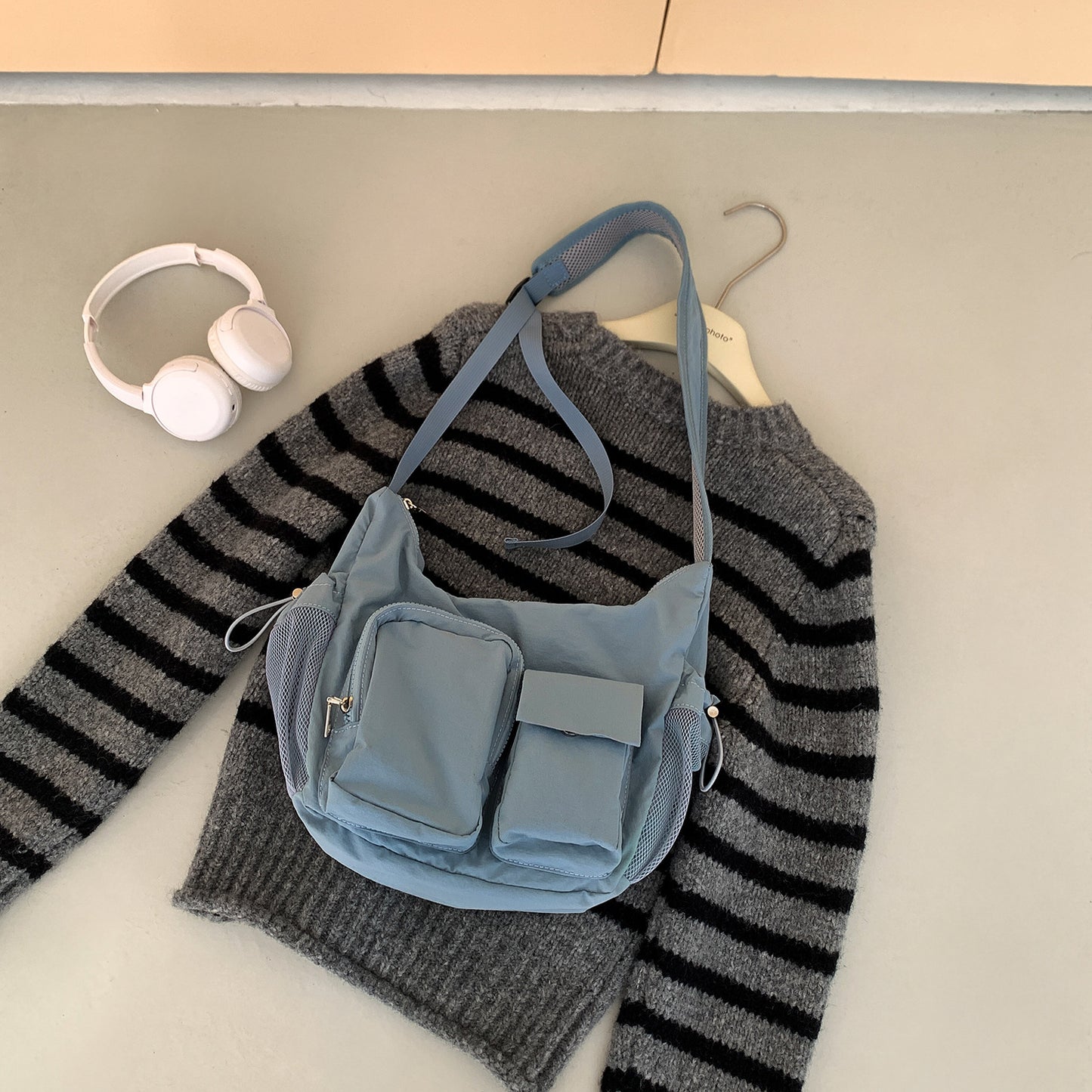 Women's Spring Nylon Cloth Lightweight Dumpling Solid Color Women's Shoulder Bag