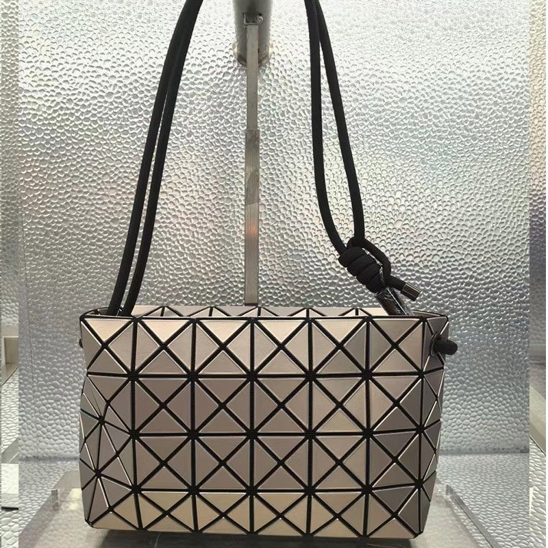 Women's Rhombus Drawstring Life Geometric Fashion Simple Bags