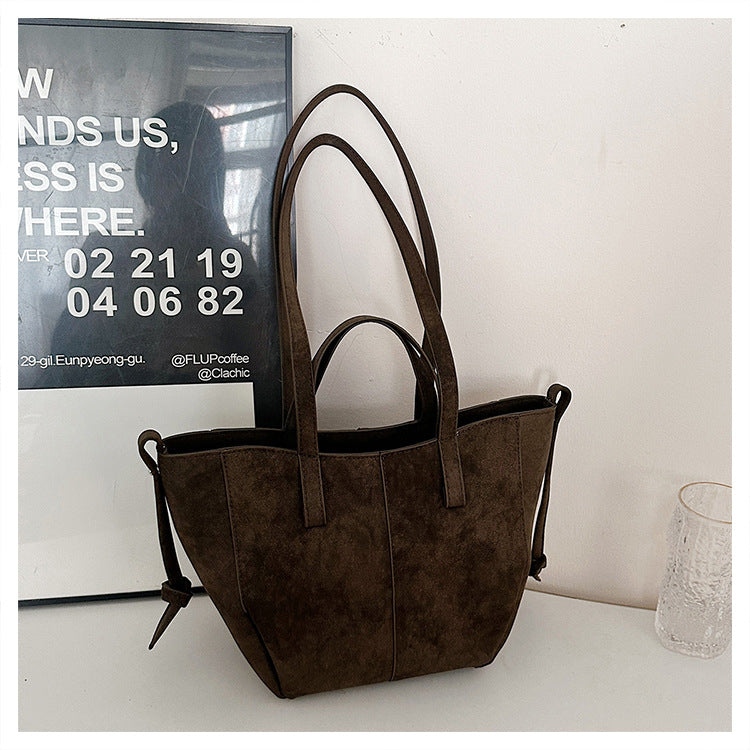 Fashion Matte Leather Wings Style Retro Women's Shoulder Bag