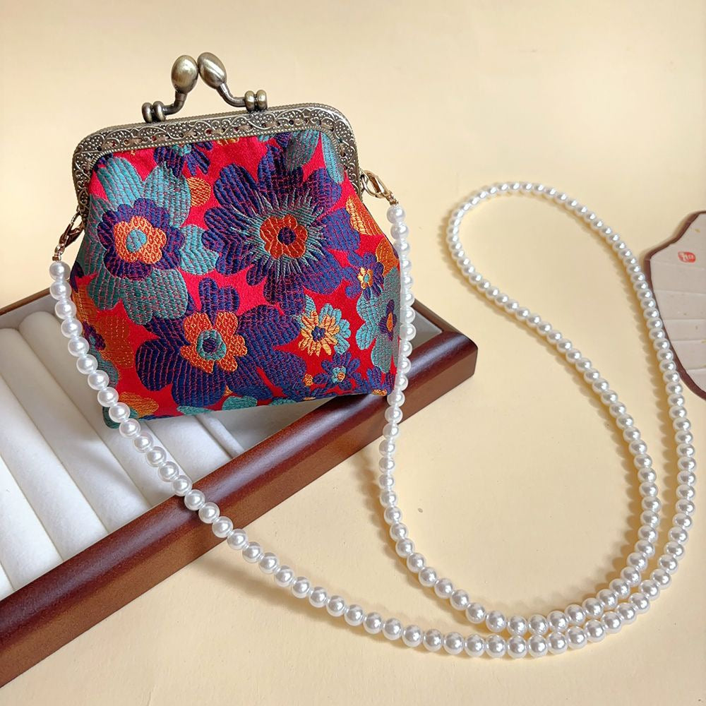 Chinese Super Fairy Exquisite Embroidered Mini Sanitary Pads Coin Purses