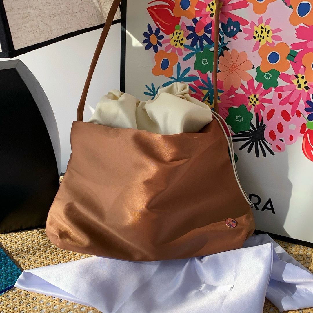 Korean Nylon Cloud High-grade Niche Large Women's Shoulder Bag