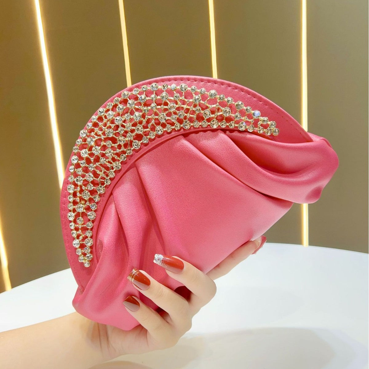 Women's High-grade Light Luxury Clutch Cloud Dress Bags