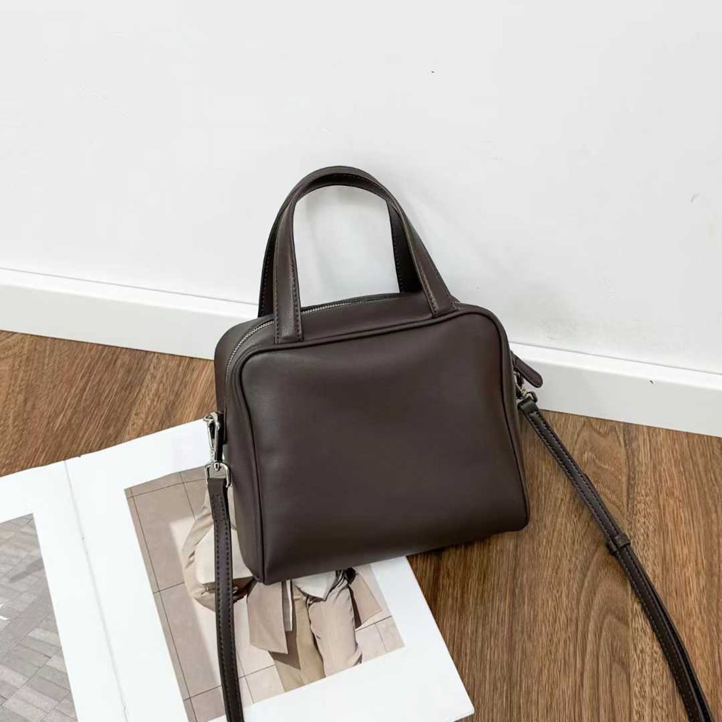 Elegant High Version Sheepskin Simple Style Women's Handbag