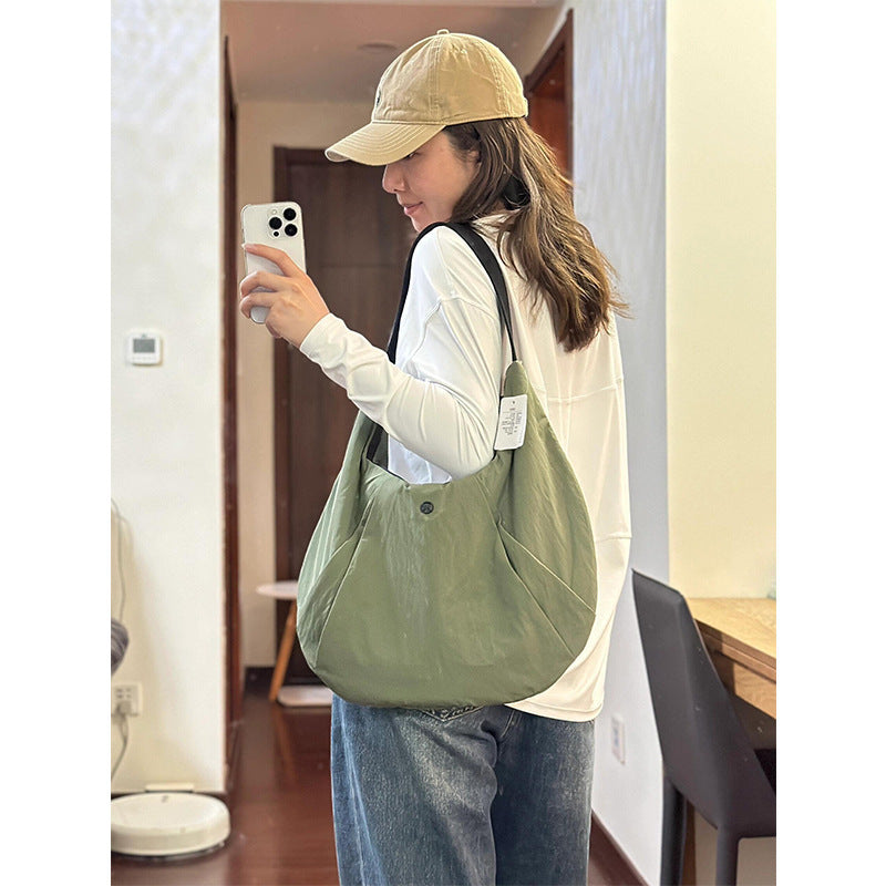 Croissant Waterproof Nylon Yoga Fitness Lightweight Large Capacity Women's Shoulder Bag