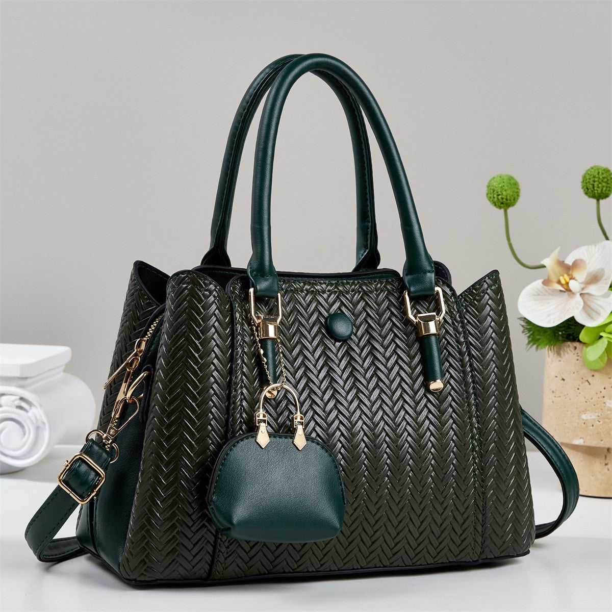 Women's Fashionable Trend Western Style Sense Large Capacity Bags