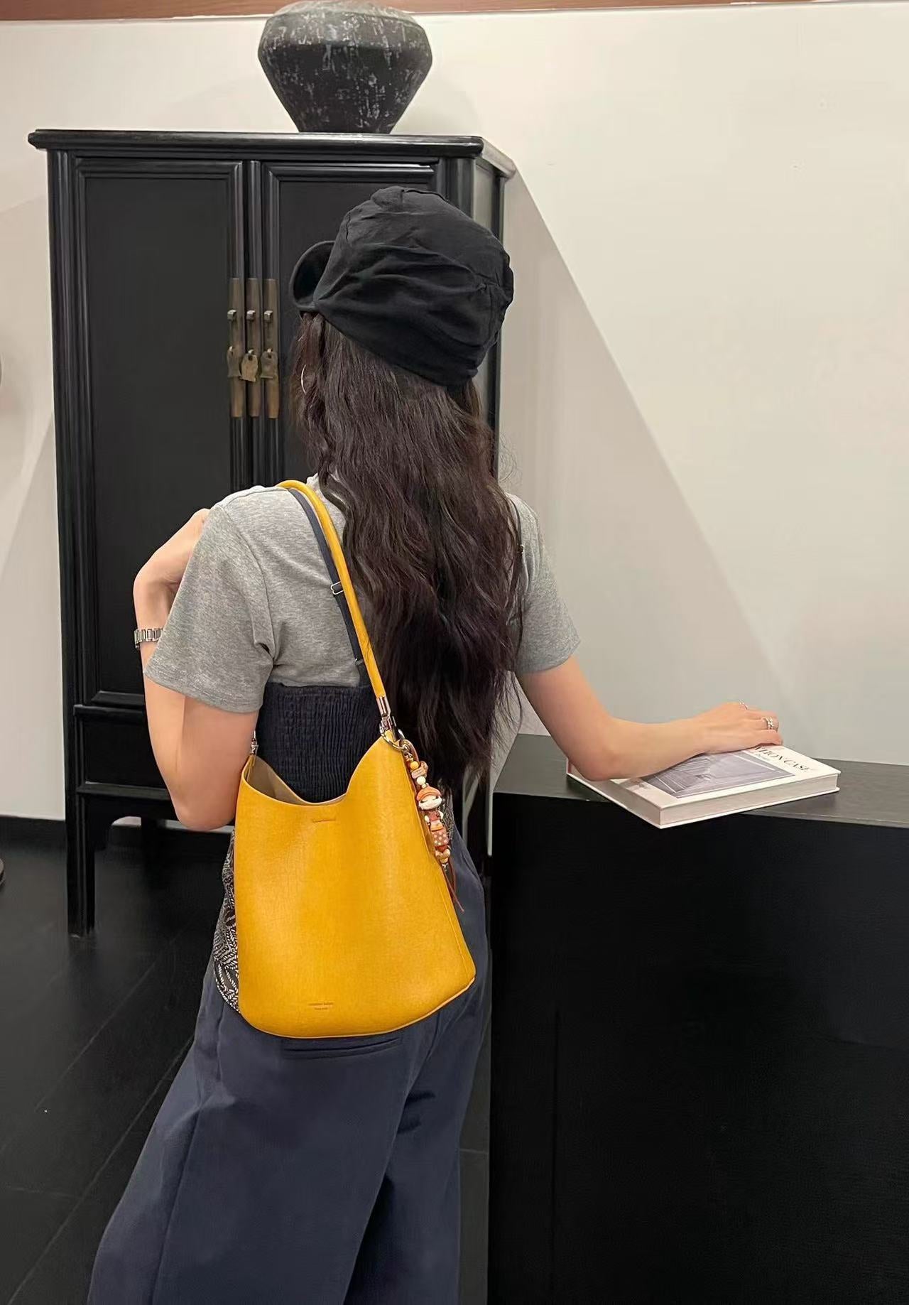 Women's Korean Style Simple Large Capacity Underarm Women's Messenger Bag
