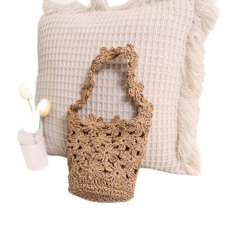 Women's Fashion Handmade Crocheted Flowers Straw Hollow Out Woven Seaside Vacation Bags