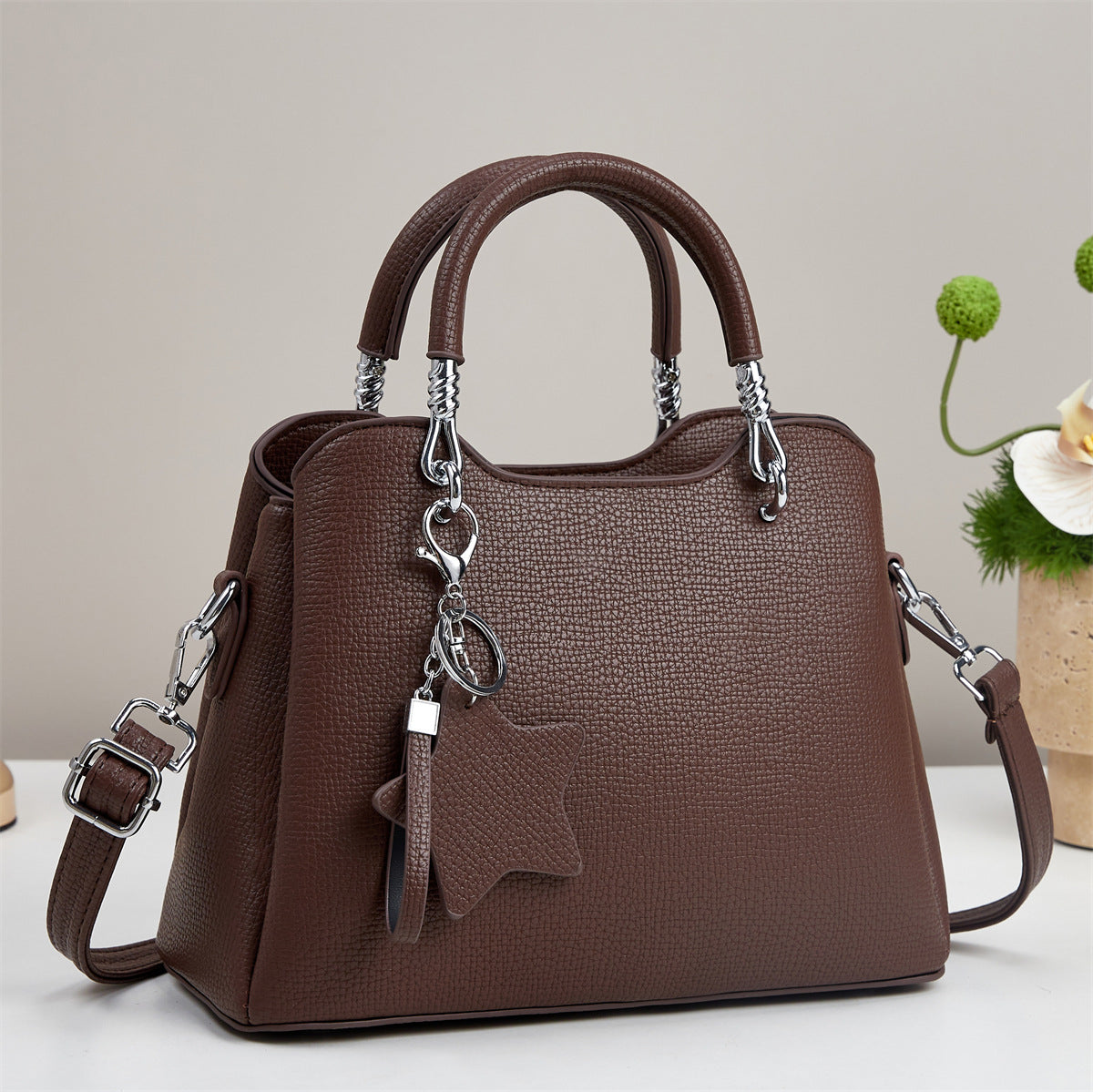 Women's Trendy Advanced Large Capacity Hand Holding Get Pendant Bags