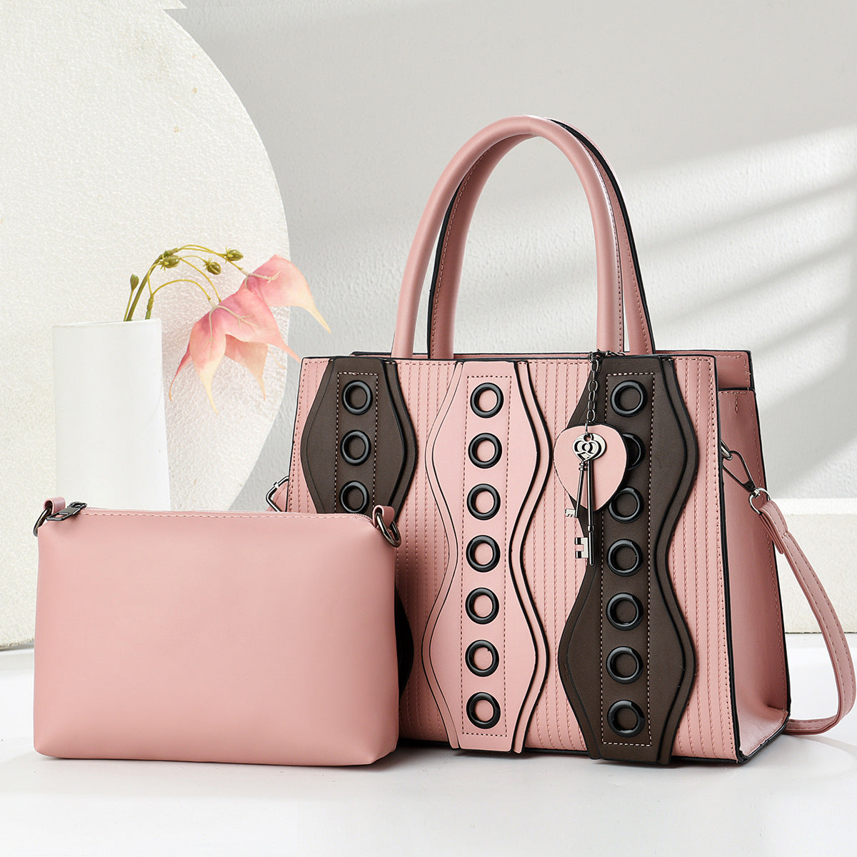Women's Luxury High-grade Niche Rivet Underarm Versatile Women's Shoulder Bag