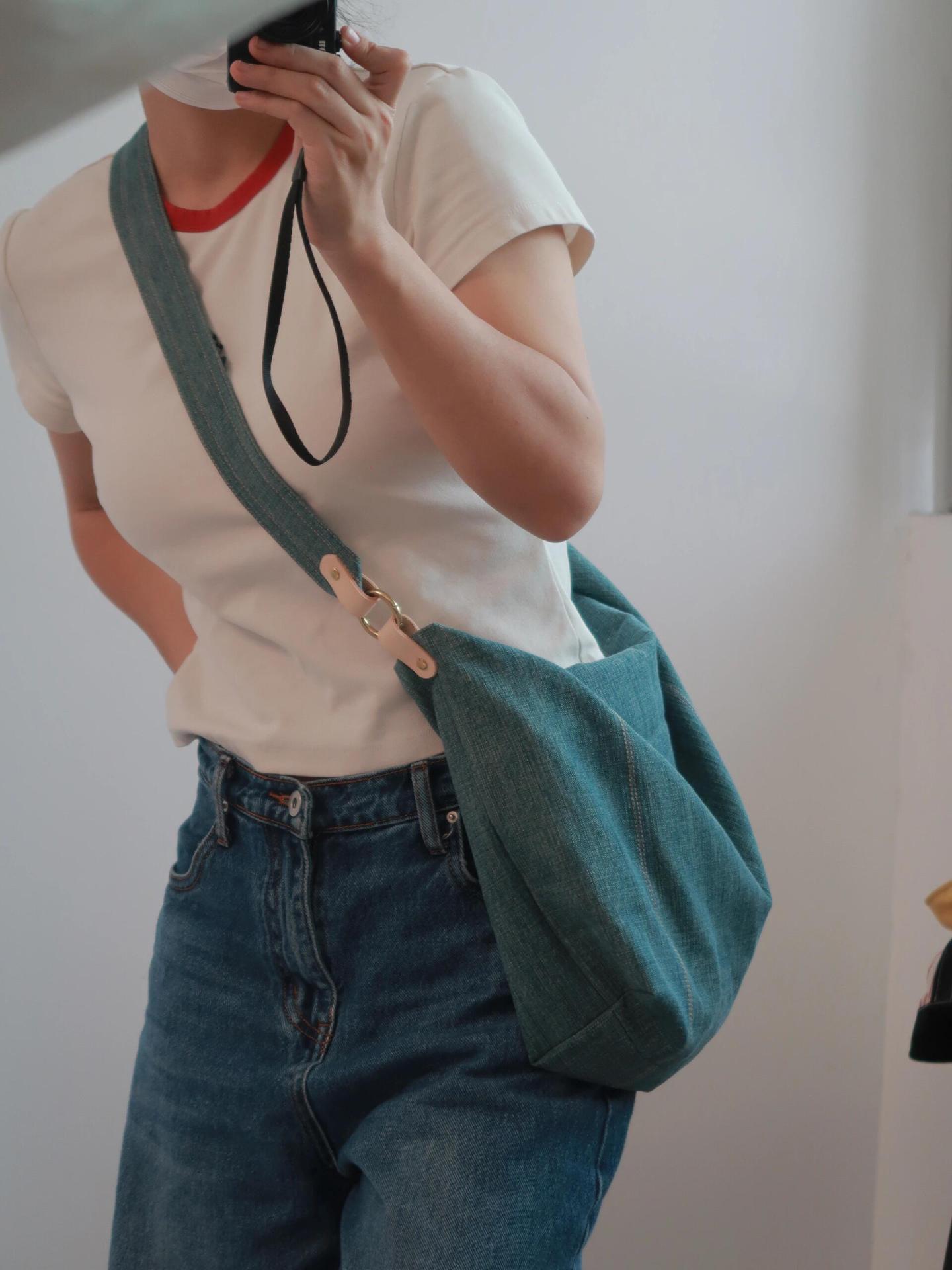 Capacity Advanced Denim Hand-held Simple Underarm Women's Shoulder Bag