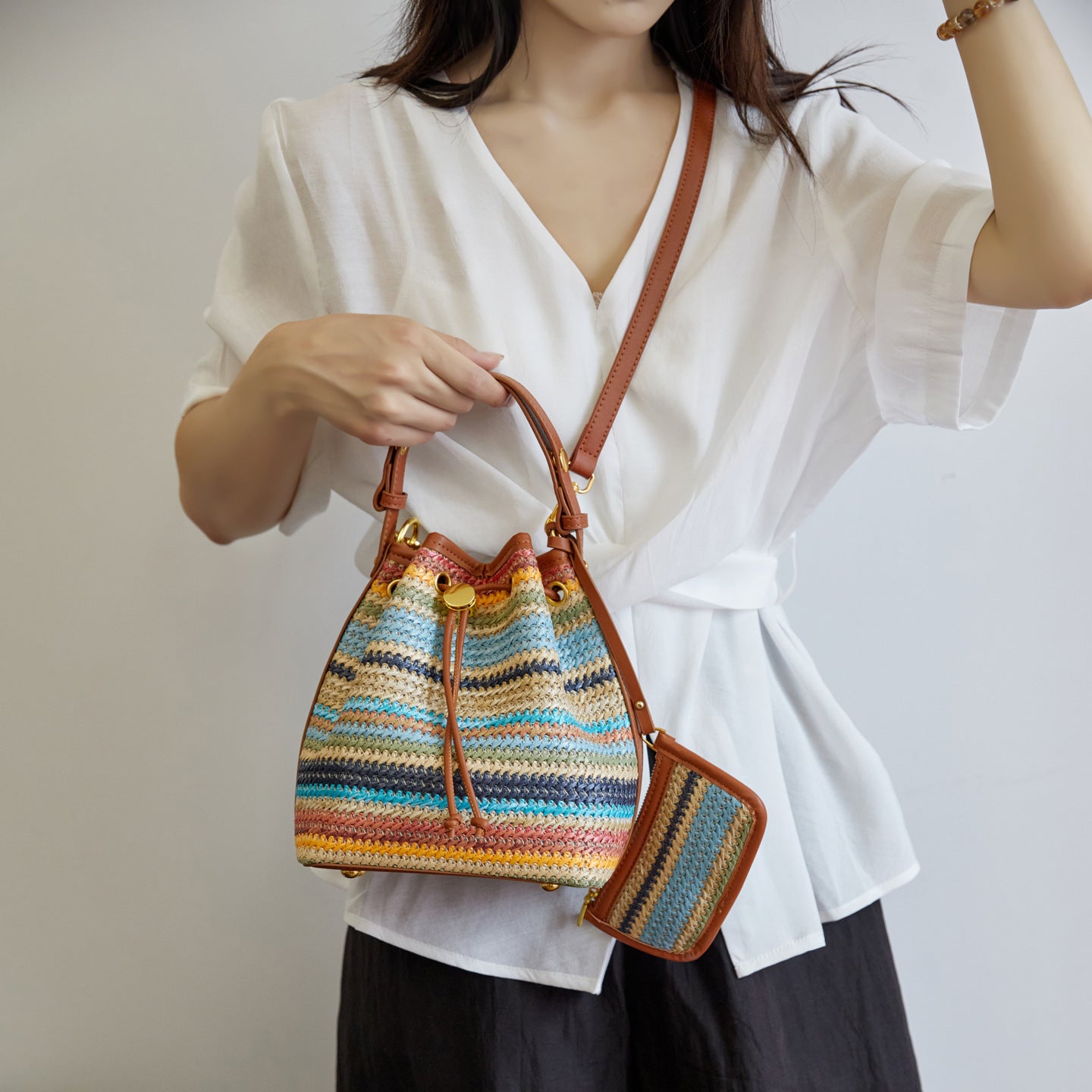 Women's Fashion Best-selling Rainbow Bar Woven Versatile Women's Messenger Bag