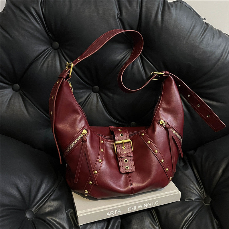 Women's Large Capacity Versatile Rivet Fashion Today Popular Bags