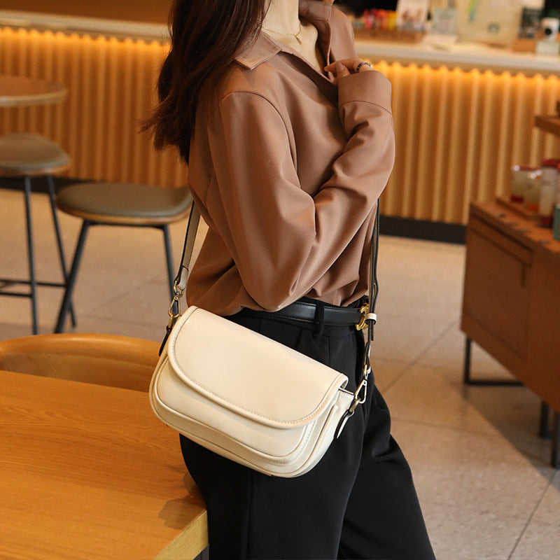 Women's Oil Wax Leather Fashion Genuine Underarm Texture Wide Shoulder Bags