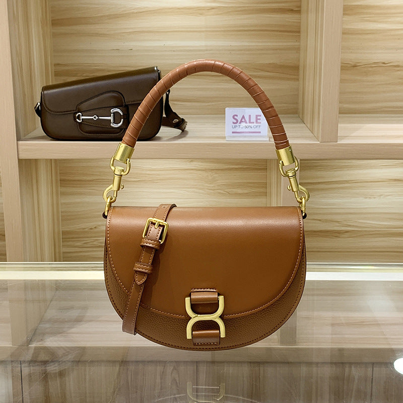 Women's Design Chain Selenodont Semicircle One Saddle Bags