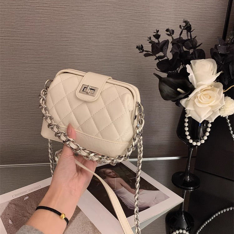 High-grade Niche Rhombus Embroidery Thread Shell Fashion Bags