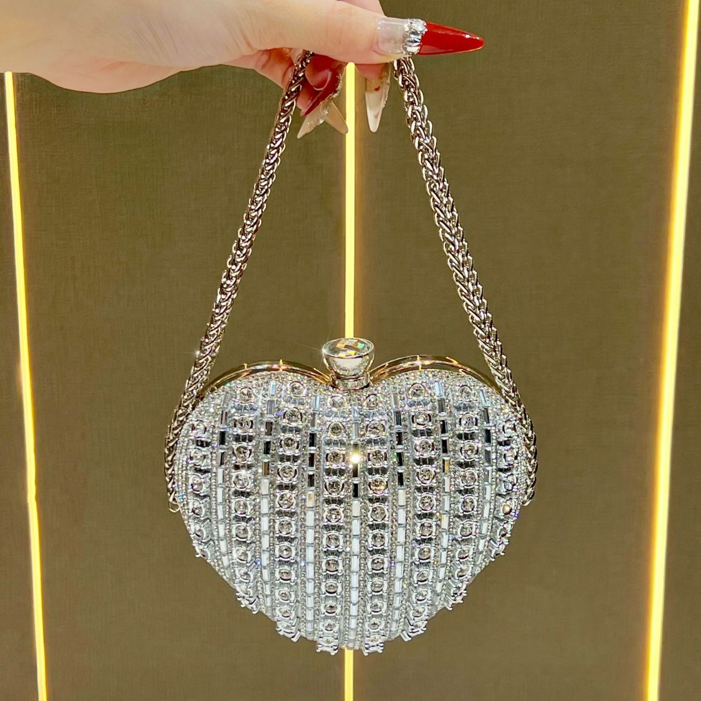 Fashion Rhinestone Chain Pouch Minority High Bags