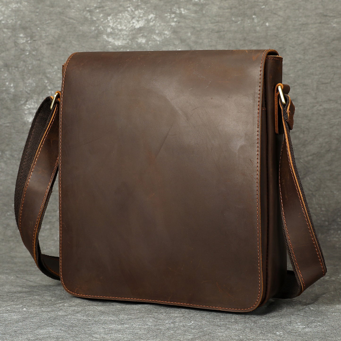 Men's Crazy Horse Leather Retro Handmade Cowhide Men's Shoulder Bag