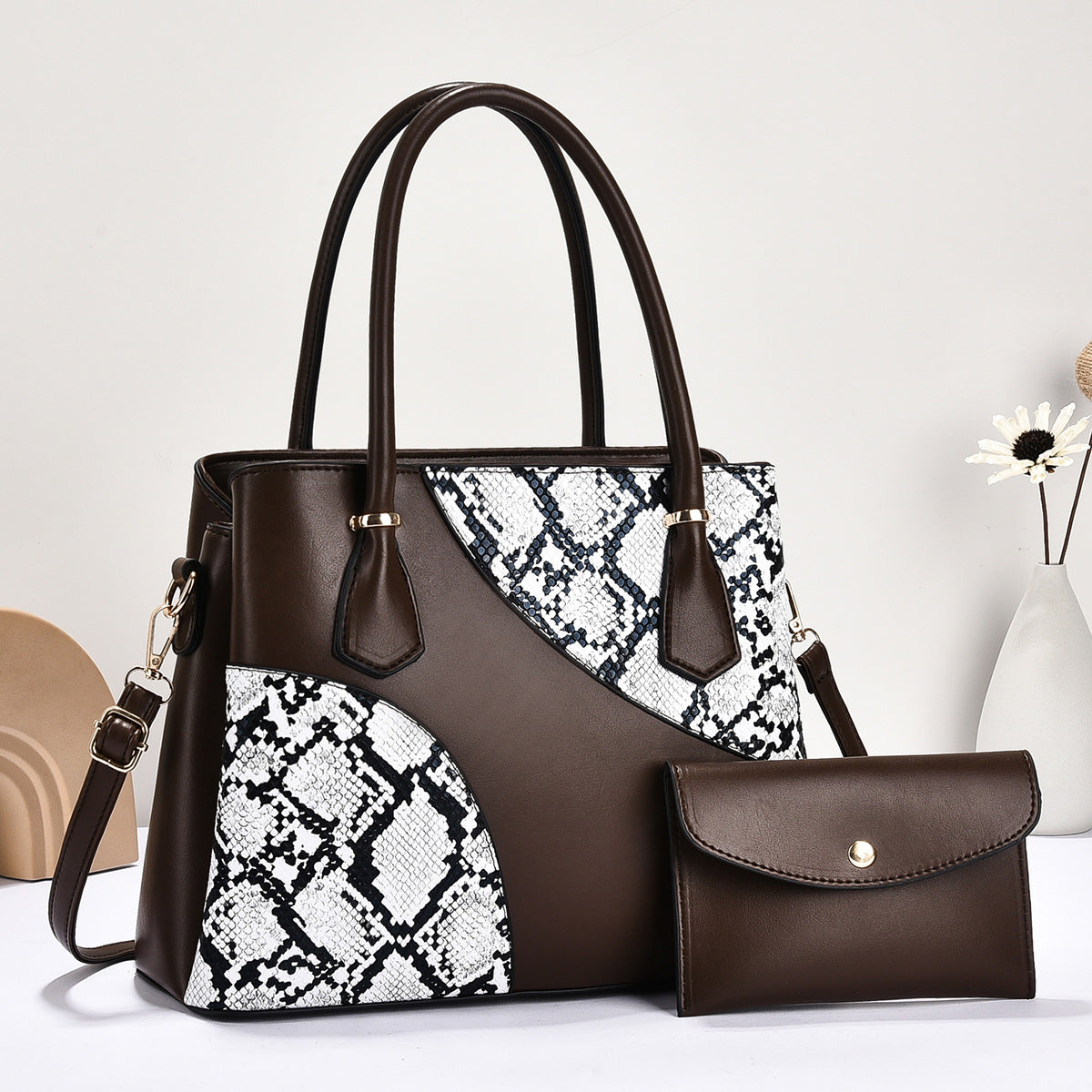 Snake Pattern Fashion Stitching Letter Personality Trendy Texture Light Tote Bags