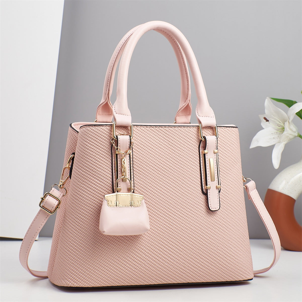 Women's Striped Change Large Capacity Fashion Portable Women's Shoulder Bag