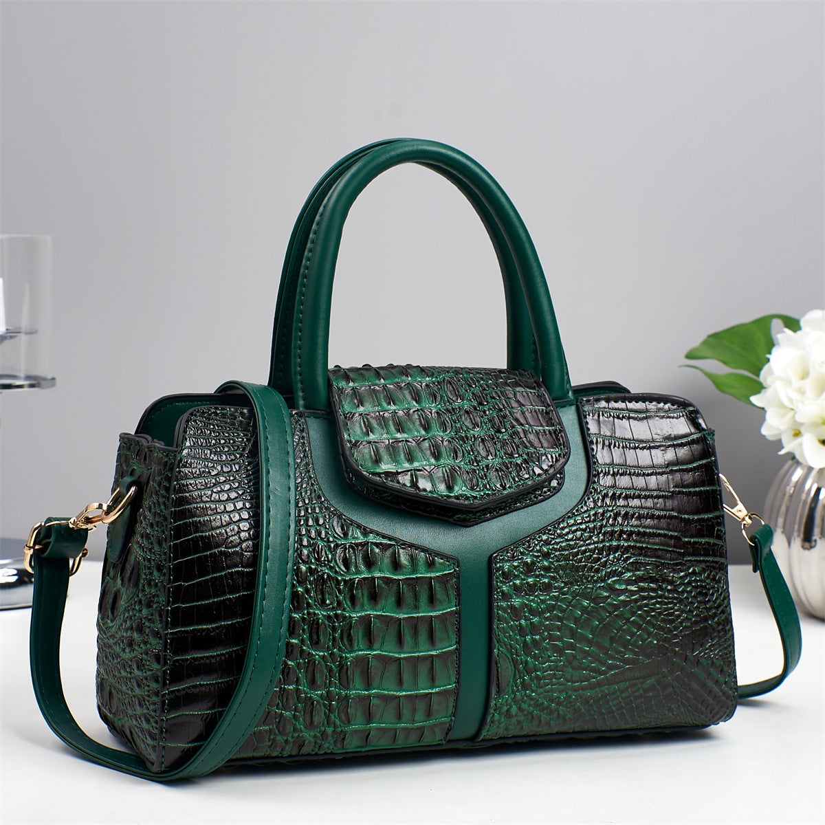 Women's Popular Commuter Textured Crocodile Pattern Printed Large Capacity Bags