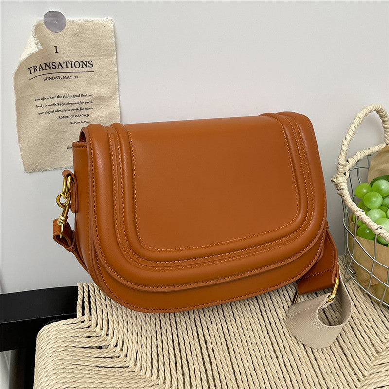 Women's Simple Fashion Flip Saddle Gu Small Square Bags