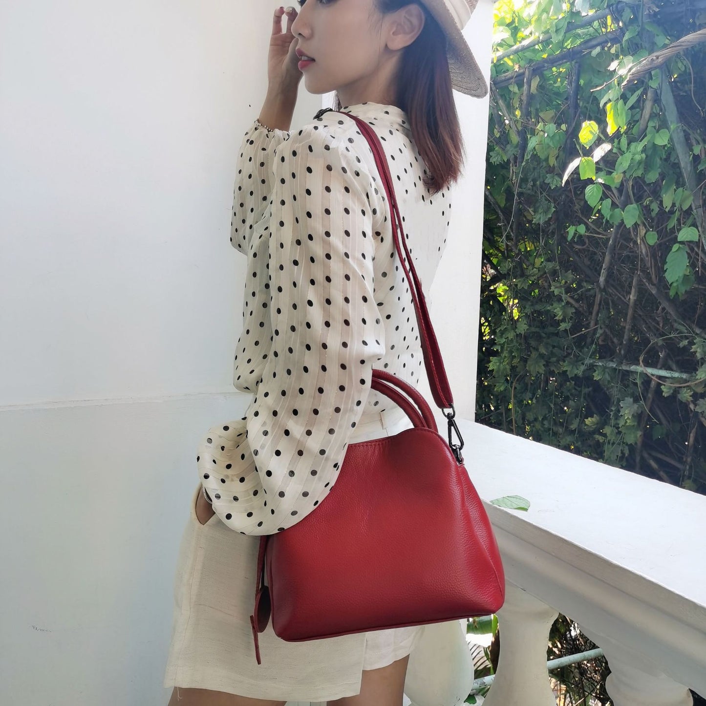 Women's Genuine Leather Large Capacity Soft First Layer Cowhide Commuting Women's Messenger Bag