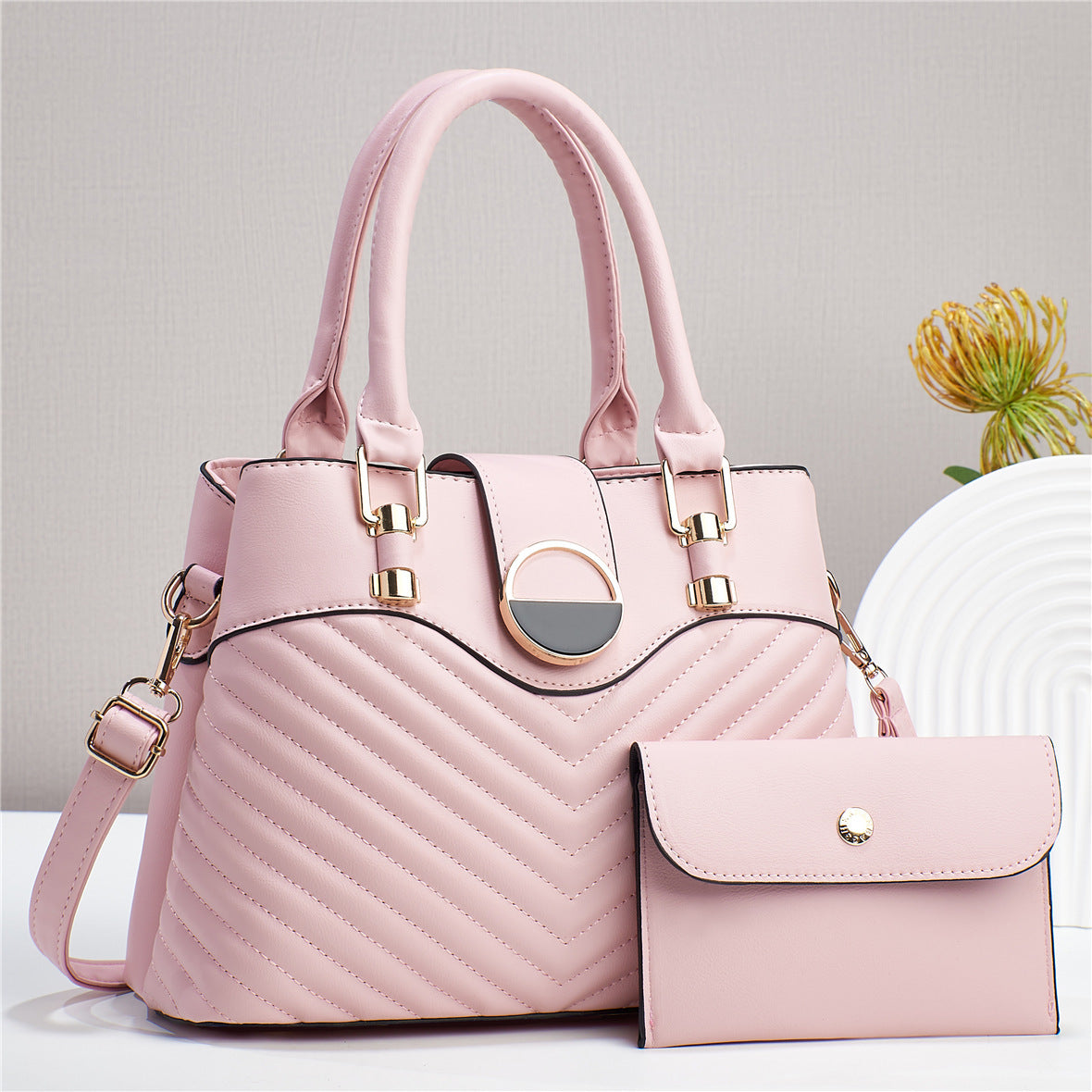 Women's Embroidered Portable Large Capacity Elegant Mother Fashion Women's Shoulder Bag