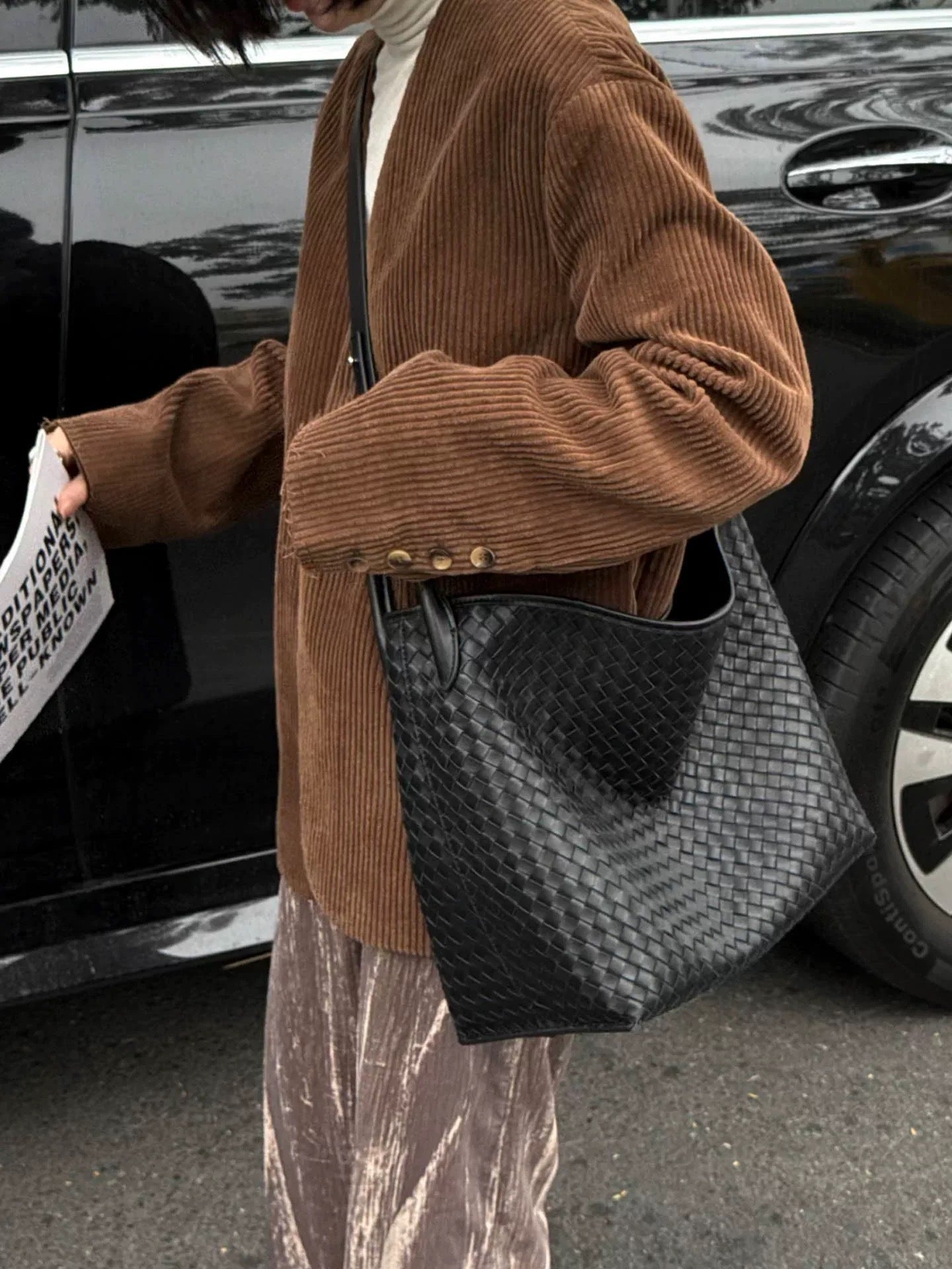 Women's Hand-woven Vegetable Basket Large Capacity Commute Portable Cross Tote Bag