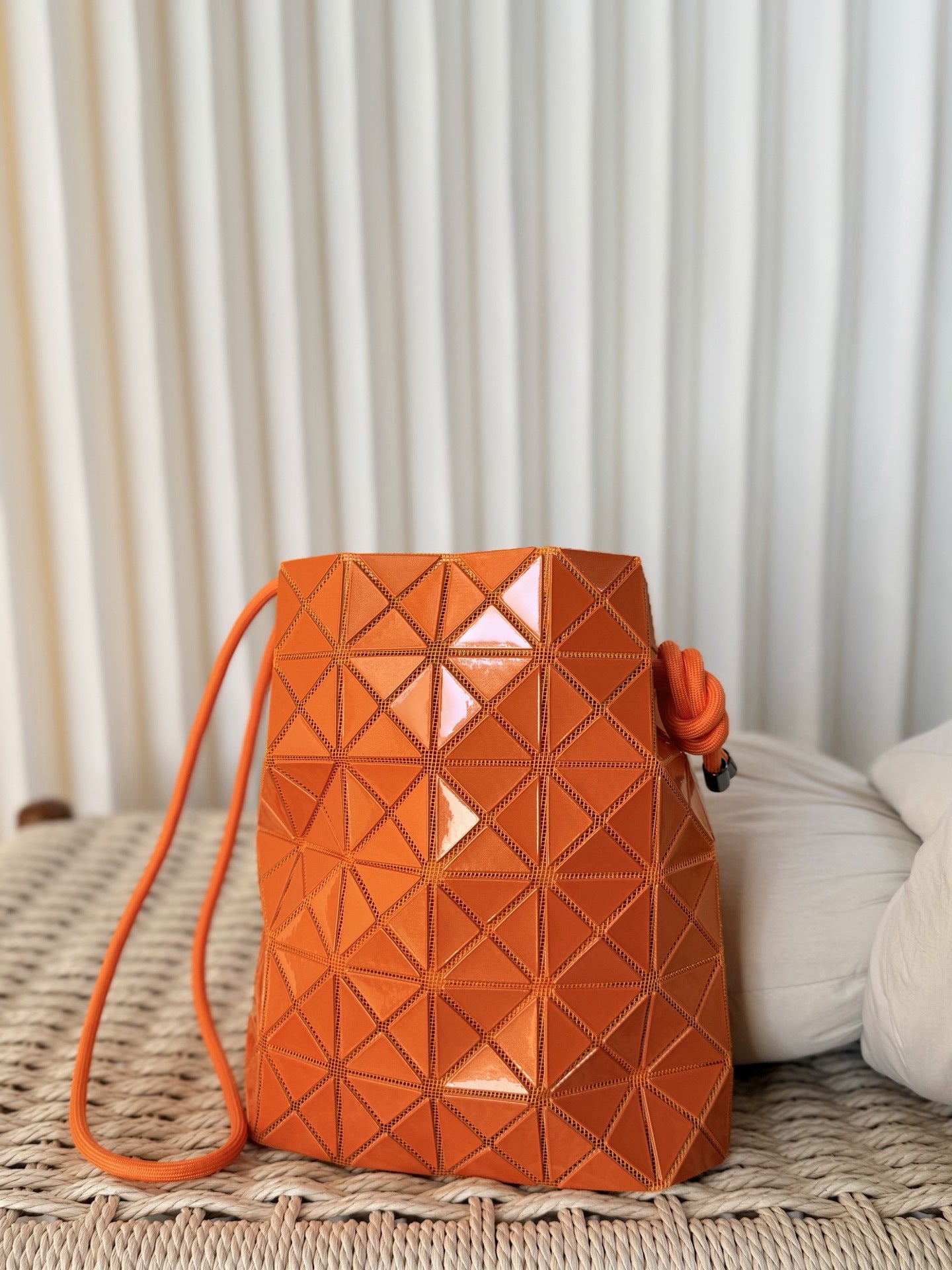 Women's Drawstring Double Stitching Glossy Diamond Plaid Women's Shoulder Bag