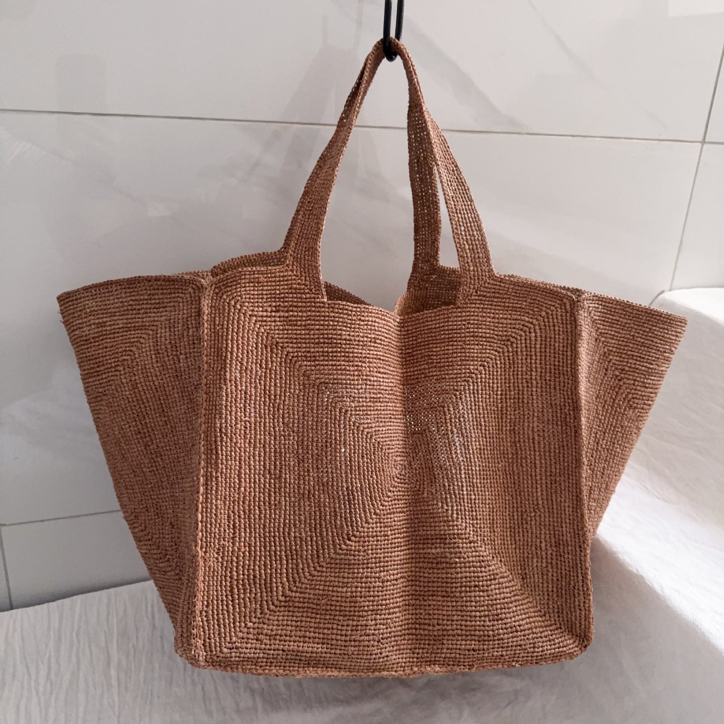 Elegant Hand Crocheting Raffia Seaside Vacation Tote Bags