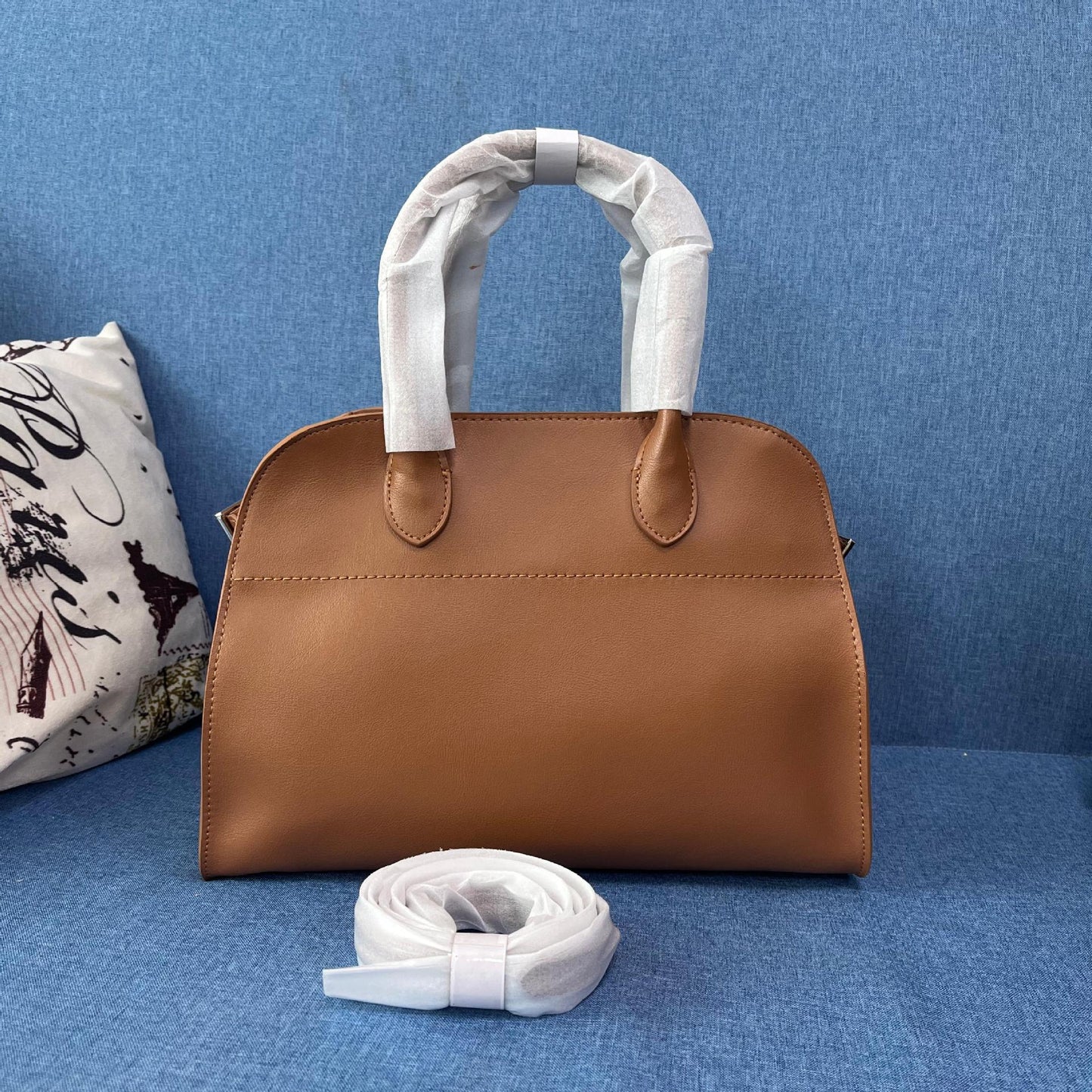 Beautiful Cowhide Leather Minimalist Large Capacity Tote Bags