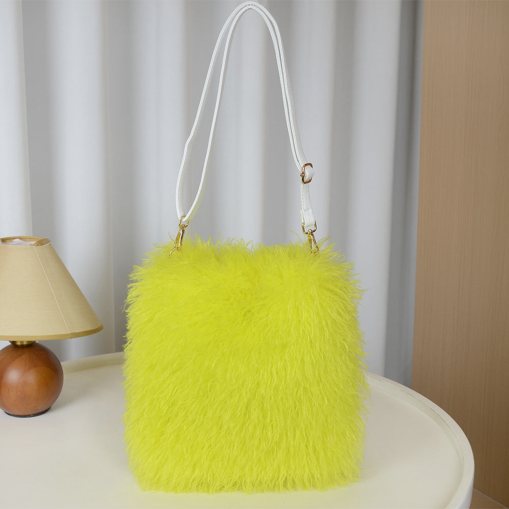 Women's Plush Fashion Simple Imitation Tan Sheep Western Style Hand Women's Messenger Bag