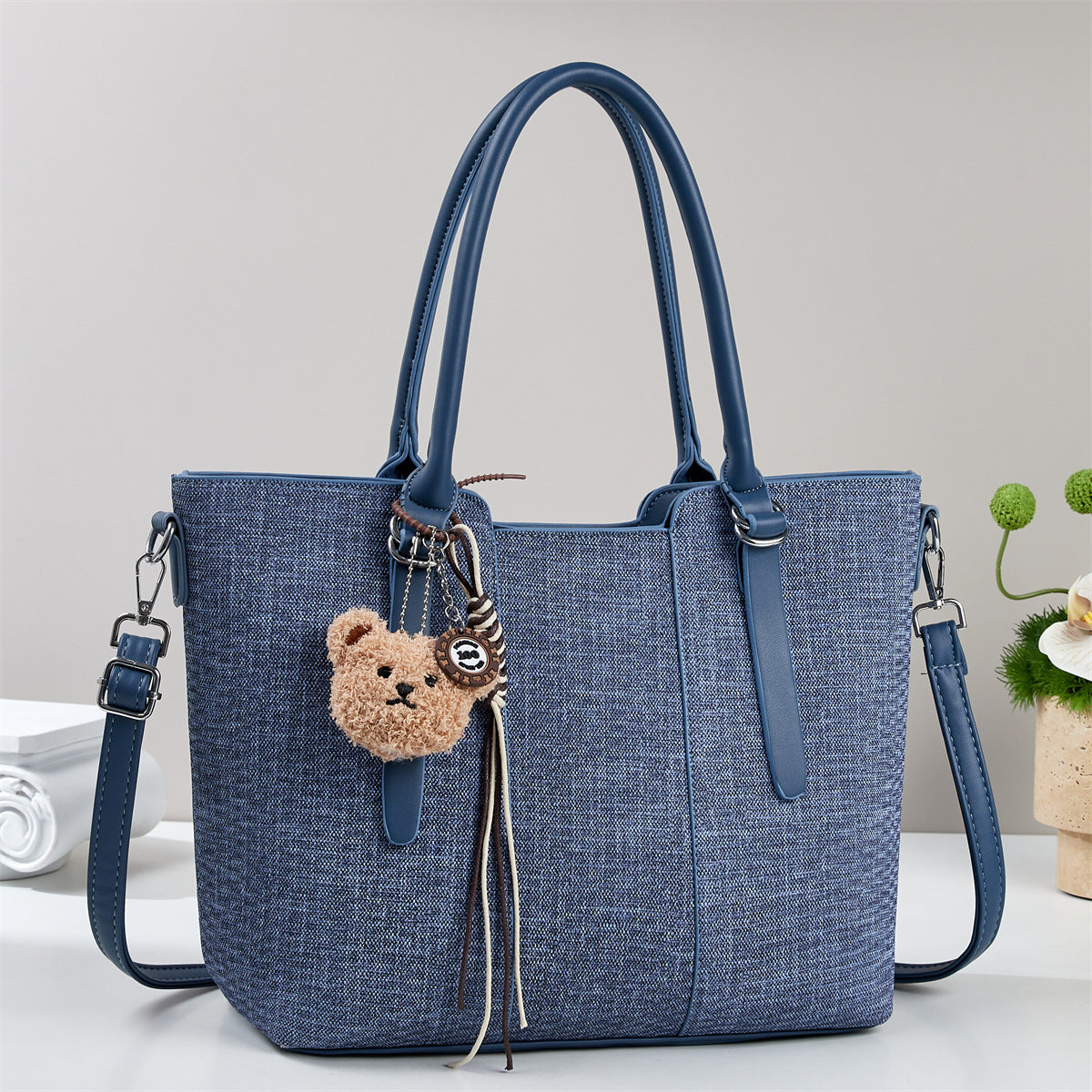 Women's Good-looking Classic Fashion Popular Large Capacity Women's Handbag
