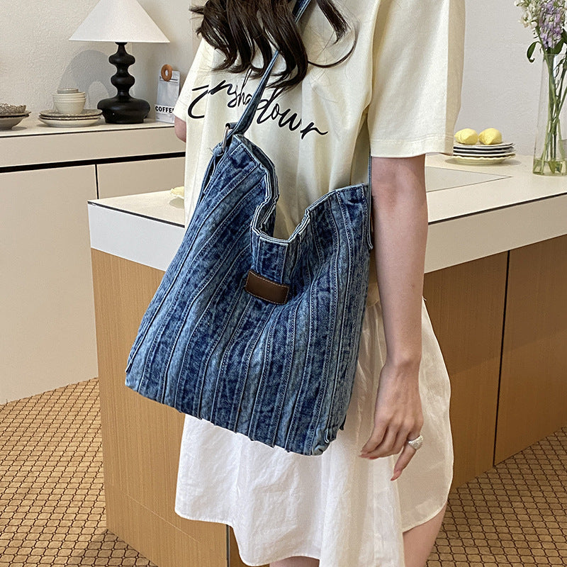 Women's Loose Feeling Large Capacity Denim Commuter College Go Tote Bag