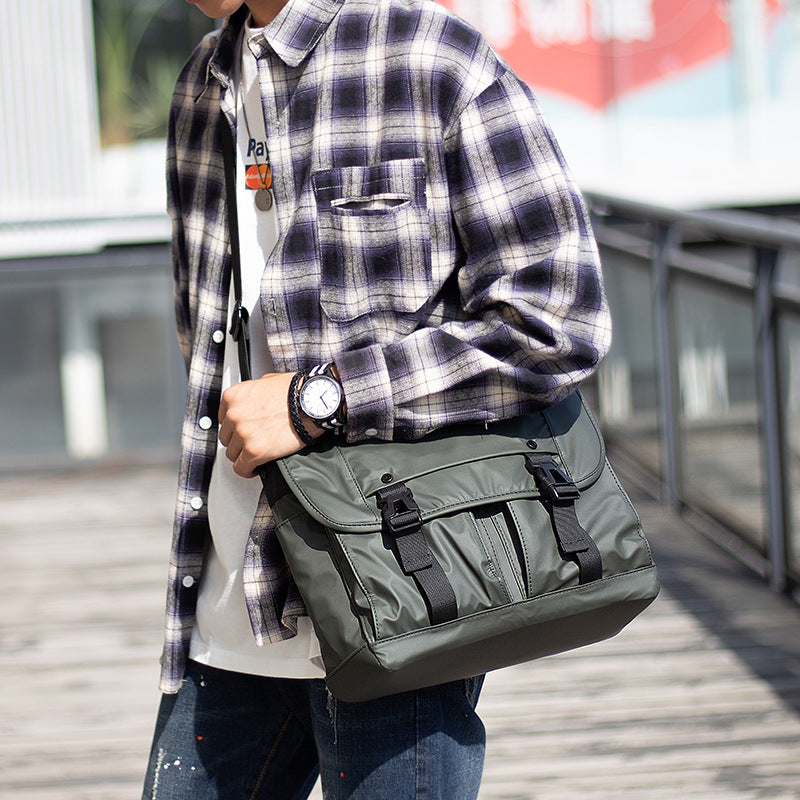 Durable Men's Nylon Cloth Film Waterproof Men's Shoulder Bag