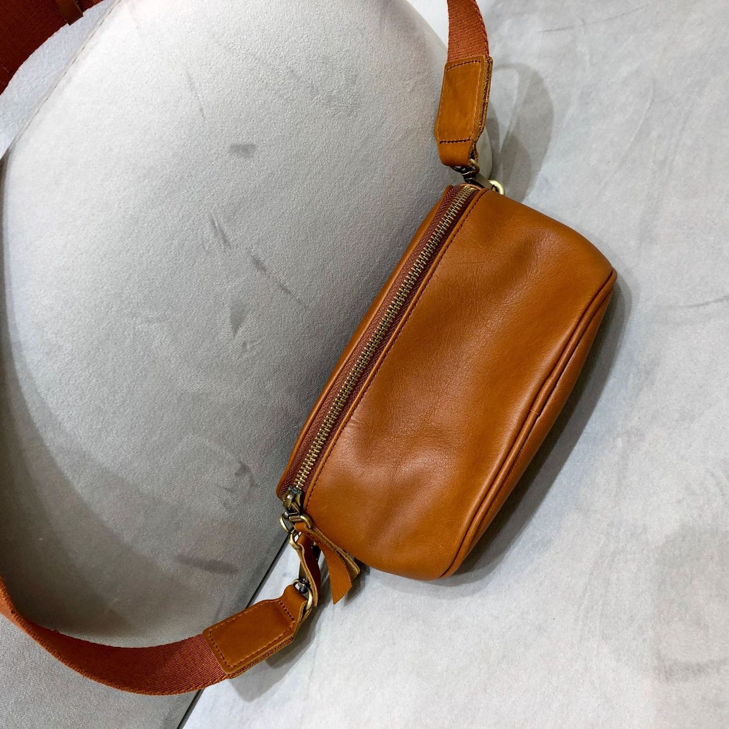 Genuine Leather Handmade First Layer Cowhide Saddle Female Women's Shoulder Bag