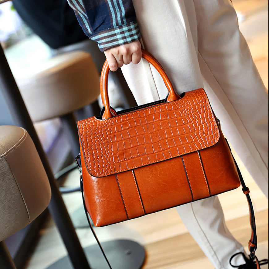 Female Popular Large Capacity Genuine Leather Women's Shoulder Bag