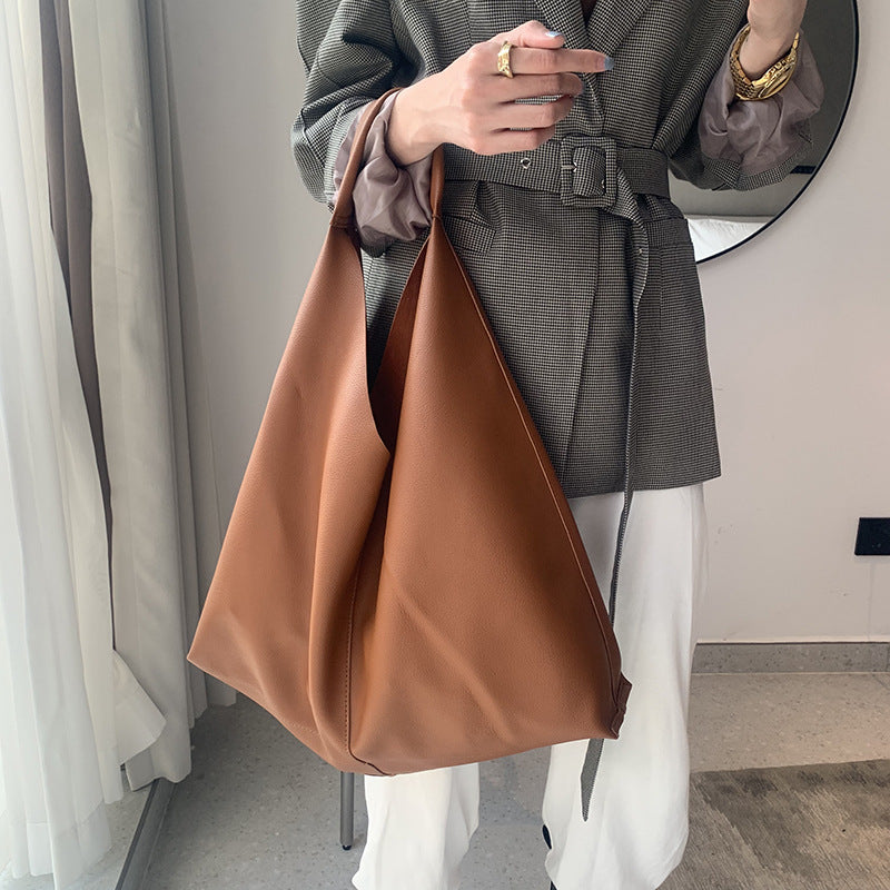 Women's Soft Leather Bed Large Capacity Minimalist Women's Shoulder Bag