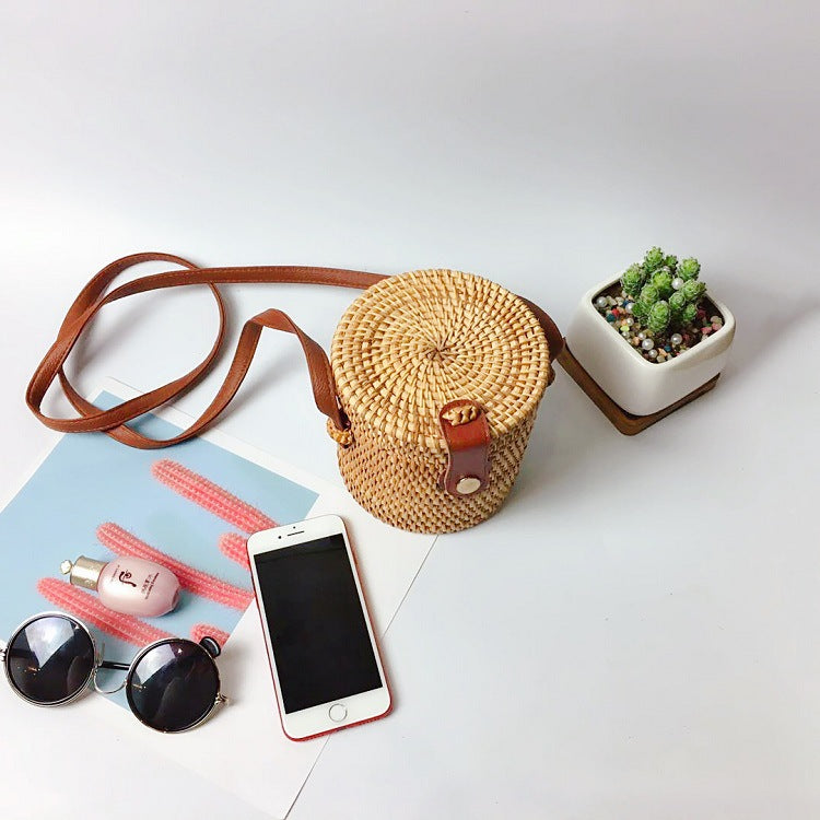 Women's Retro Round Handmade Autumn Rattan Plaited Hollow Bags