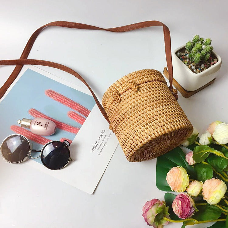 Women's Retro Round Handmade Autumn Rattan Plaited Hollow Bags