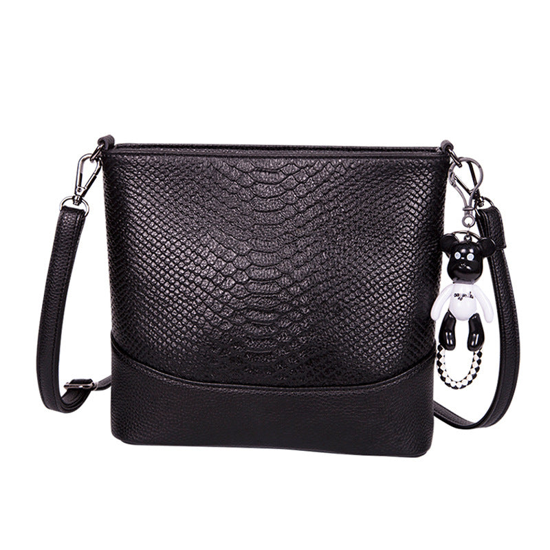 Women's First Layer Cowhide Fashion Large Capacity Women's Messenger Bag