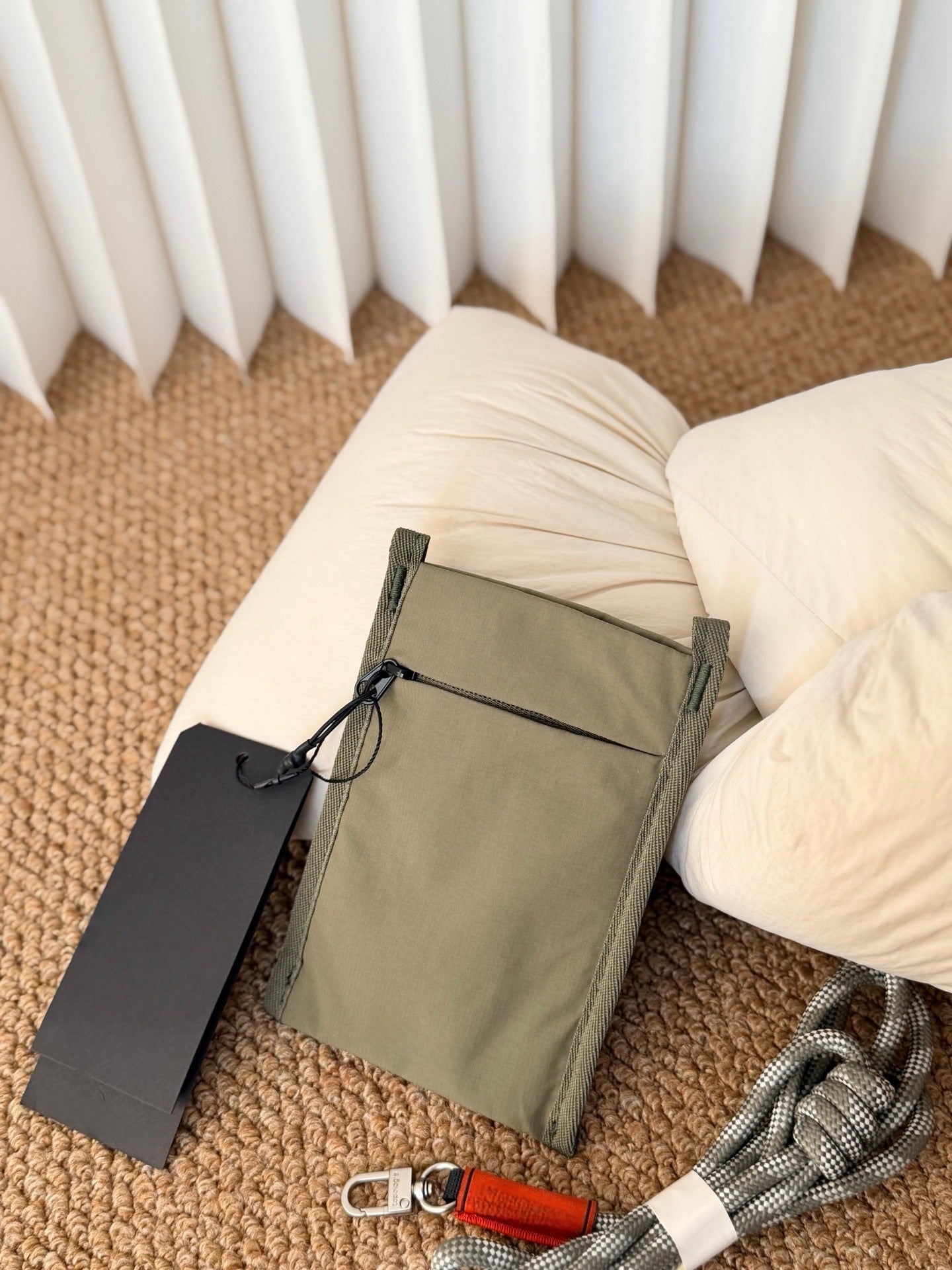 Men's Nylon Waterproof Pure Color Leisure Men's Messenger Bag