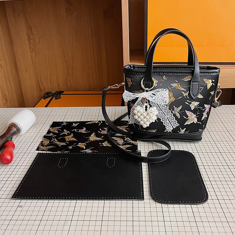 Women's Chinese Style Cloth Commuter Portable Material Women's Shoulder Bag