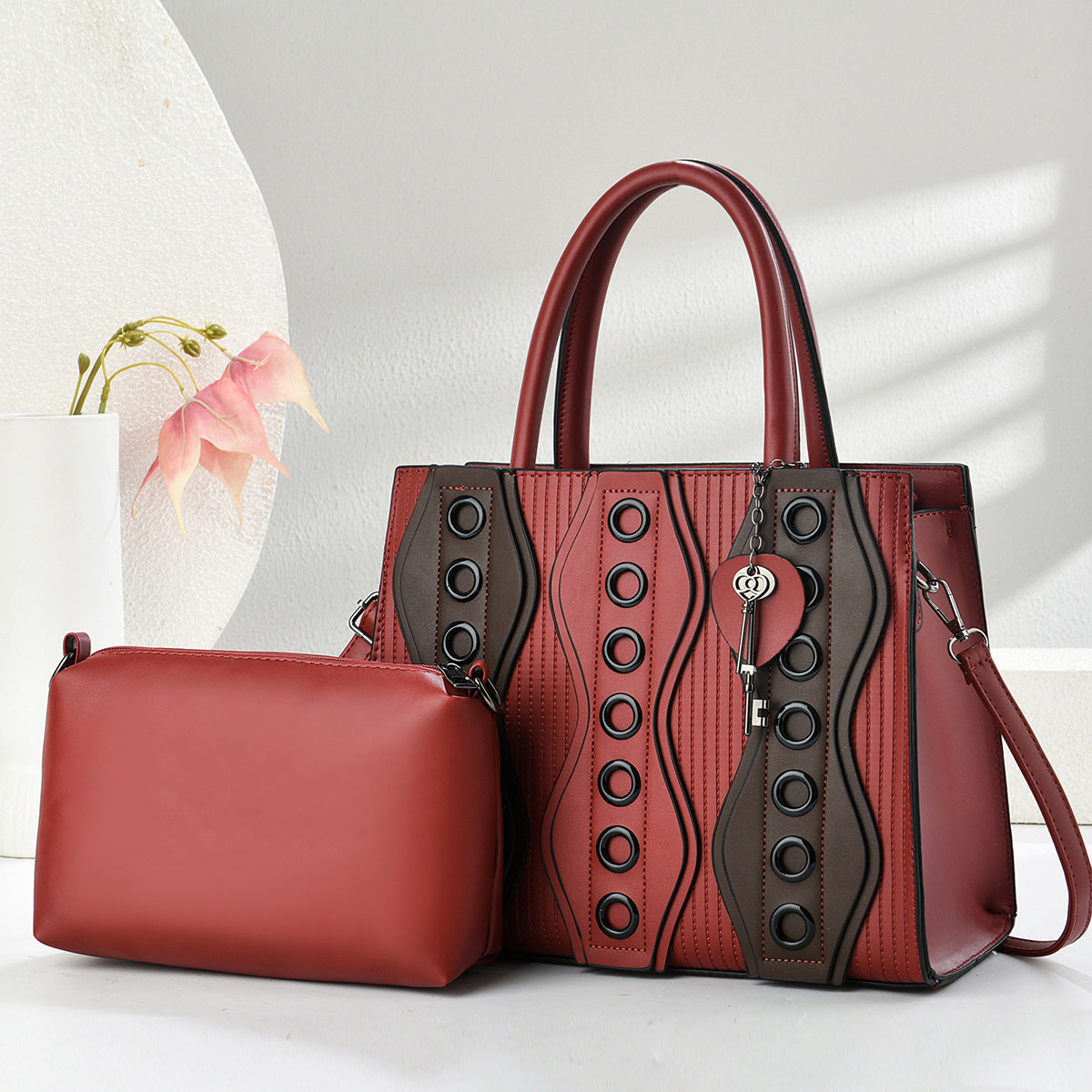 Women's Luxury High-grade Niche Rivet Underarm Versatile Women's Shoulder Bag