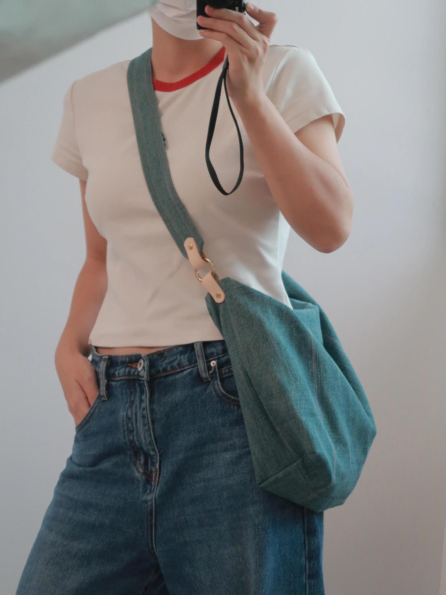 Capacity Advanced Denim Hand-held Simple Underarm Women's Shoulder Bag