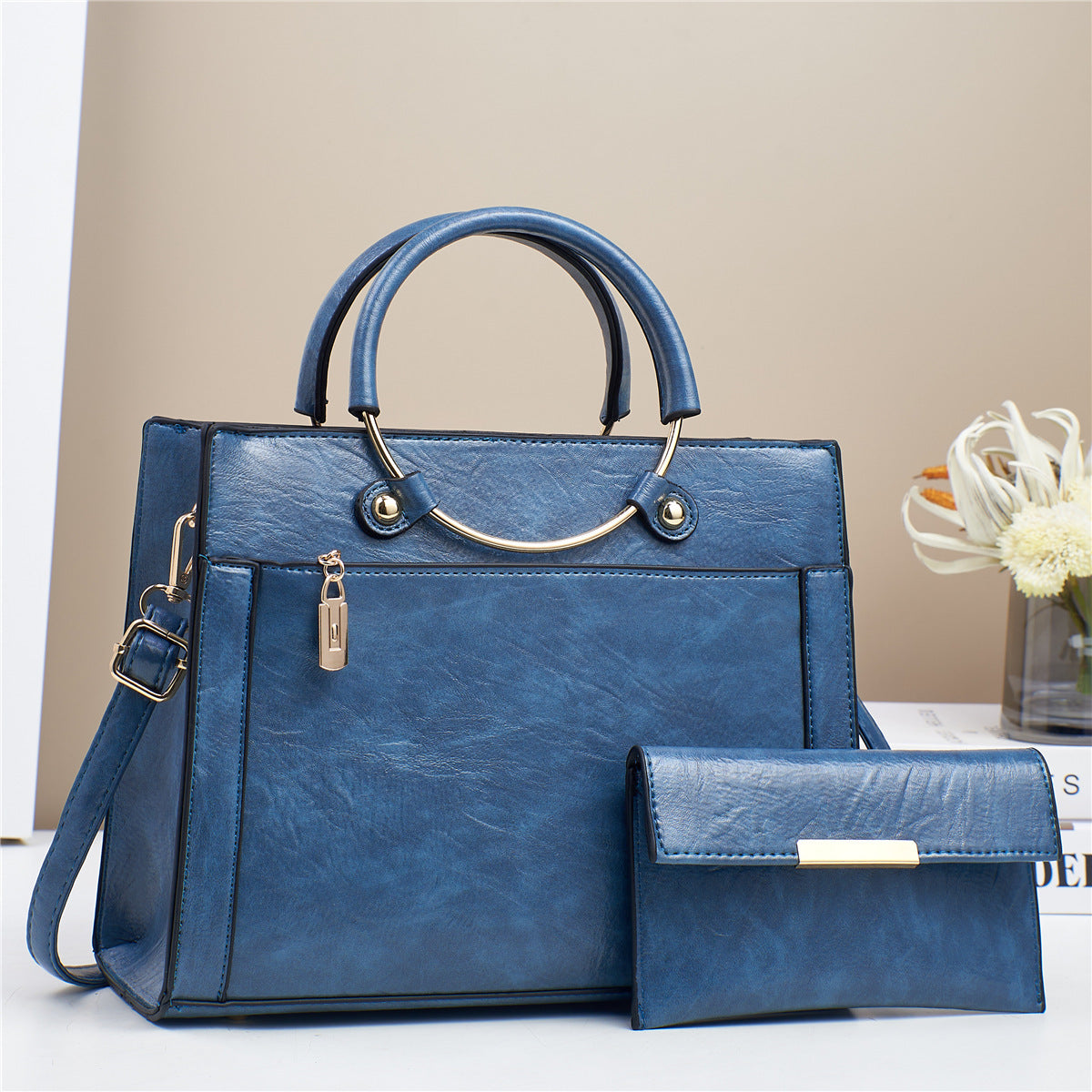 Graceful Women's Winter Big Fashion Versatile Women's Messenger Bag