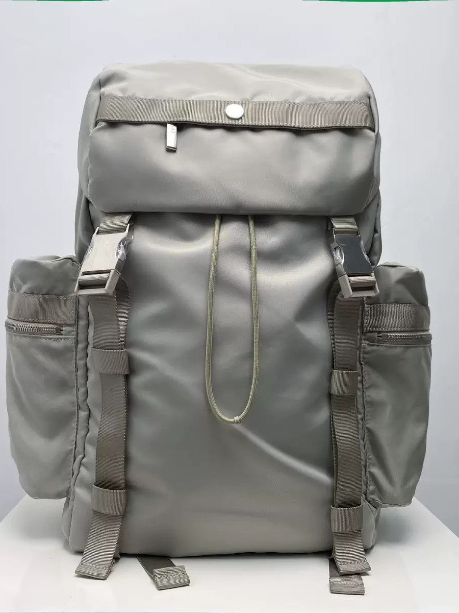 Vietnam North American Business Computer Waterproof Mountain Climbing, Hiking Bag