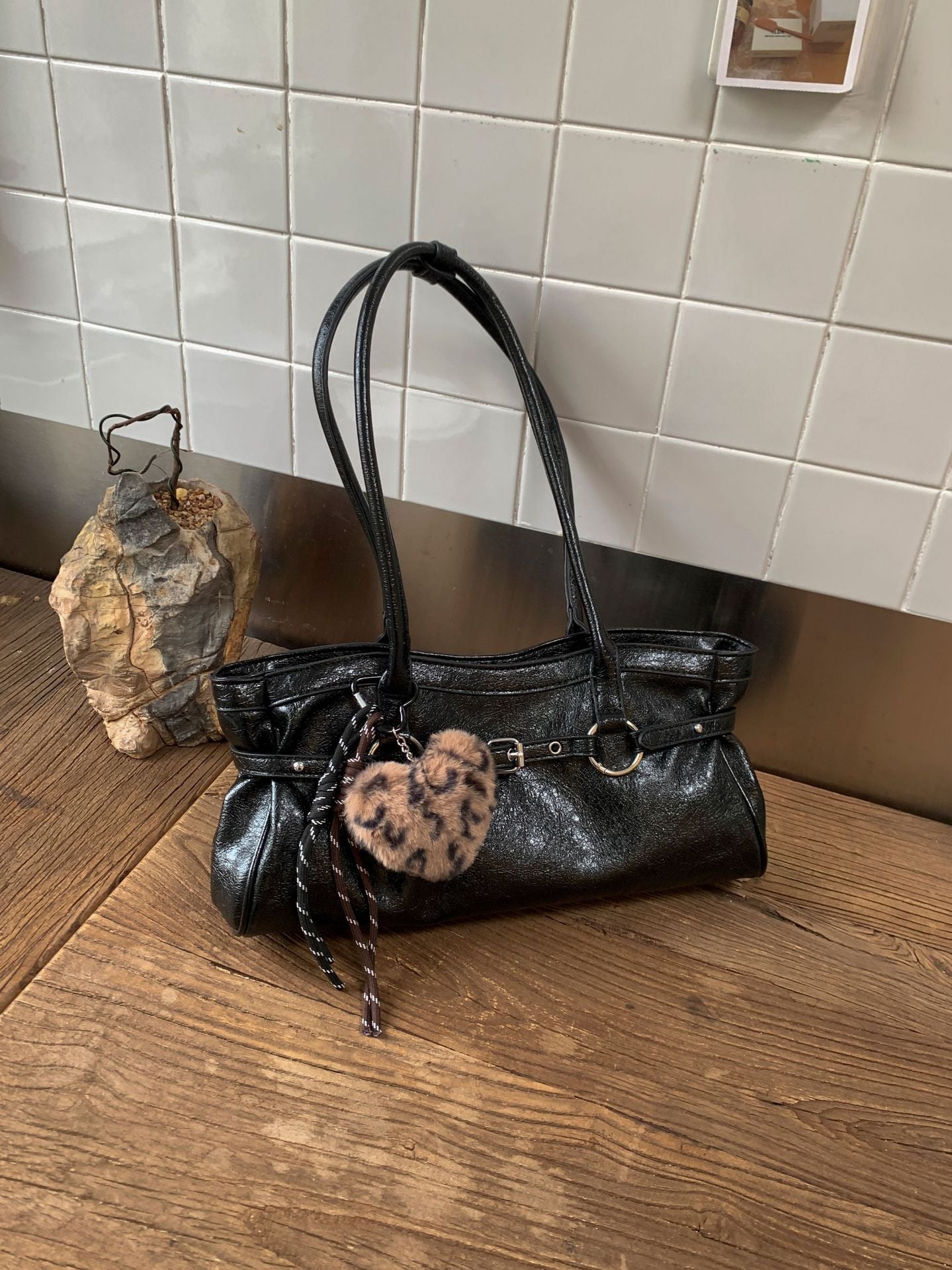 Women's Graceful Underarm Large Capacity Fashionable Retro Women's Shoulder Bag